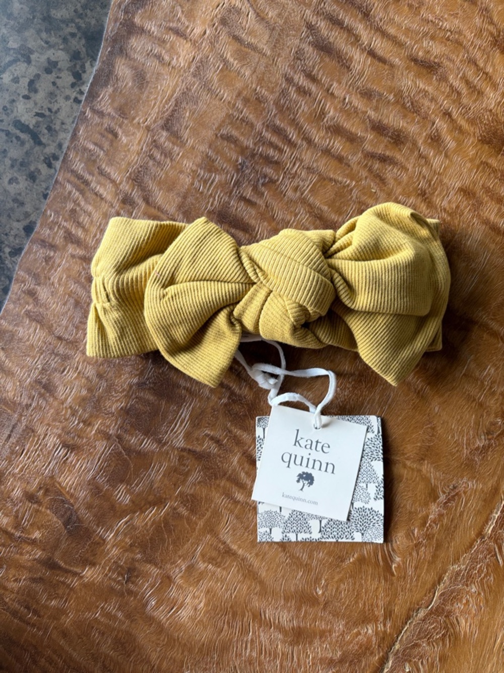 kate quinn Ribbed Twist Headband in Sage